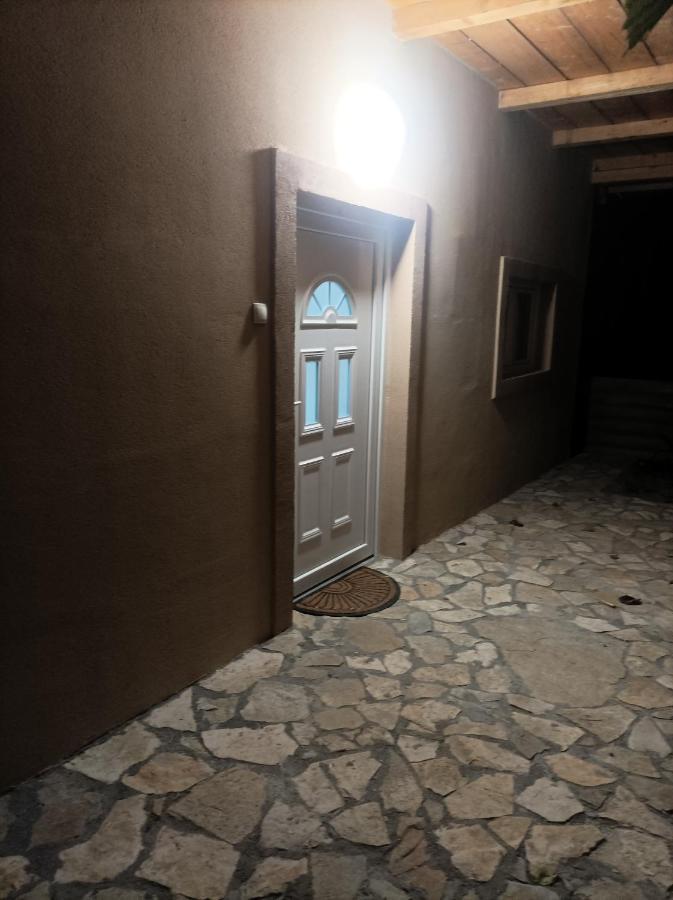 Apartmani Marija Zemun Zemun Polje Zewnętrze zdjęcie